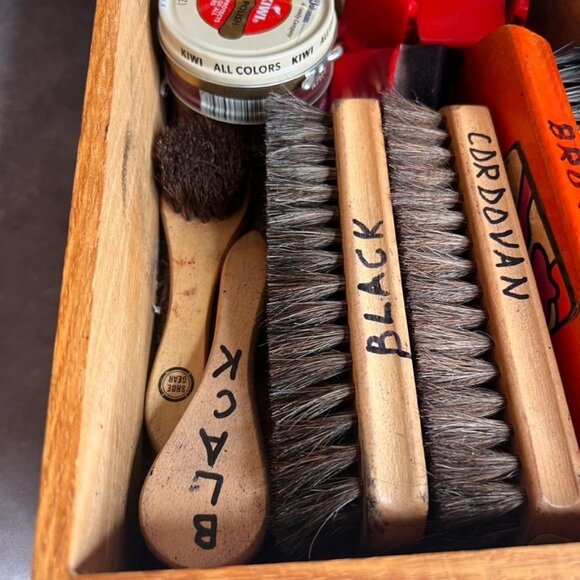 VTG Kiwi Genuine Oak Shoe Server Valet Caddy Shoe Shine Handle & Contents READ - Picture 11 of 14